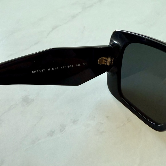 Prada geometric acetate butterfly sunglasses - Picture 6 of 7